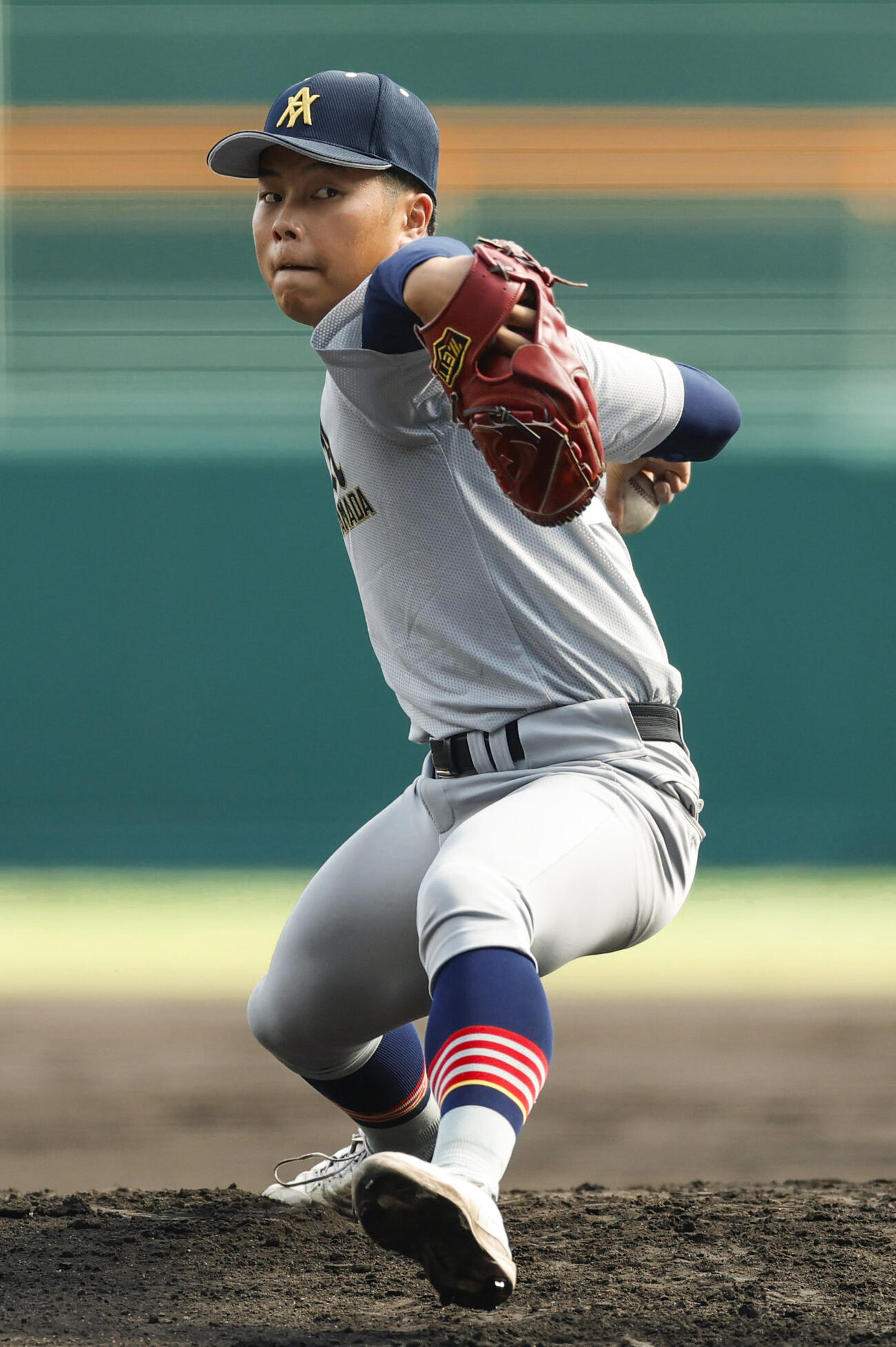 東日本国際大昌平戦に先発した青森山田・手代森＝甲子園
