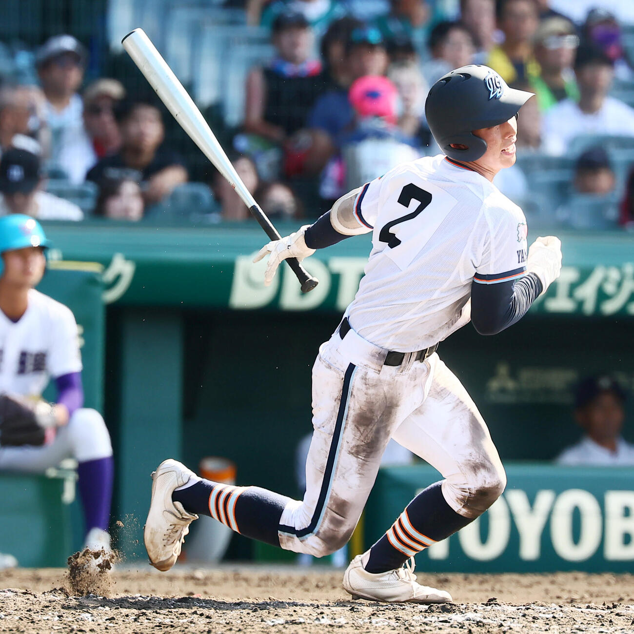天理対高川学園　4回裏高川学園2死一塁、河内山潤は中越え適時二塁打を放つ(撮影・加藤哉）