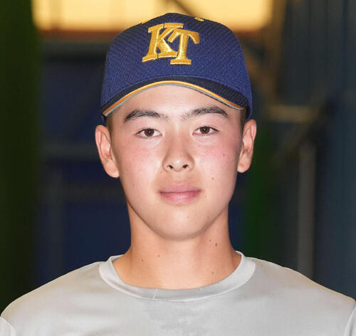 【甲子園】最大８人の投手を導ける！健大高崎のスーパー司令塔が投手陣４人の長所引き立て８強へ