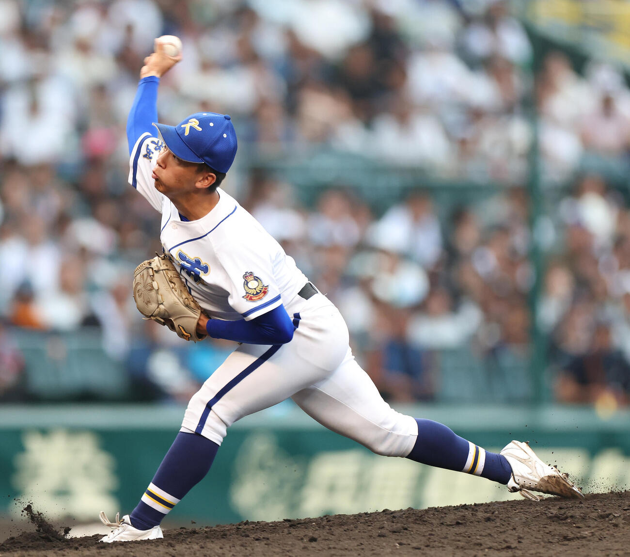 横浜対霞ケ浦　6回表、力投する霞ケ浦・稲山幸汰（撮影・河田真司）