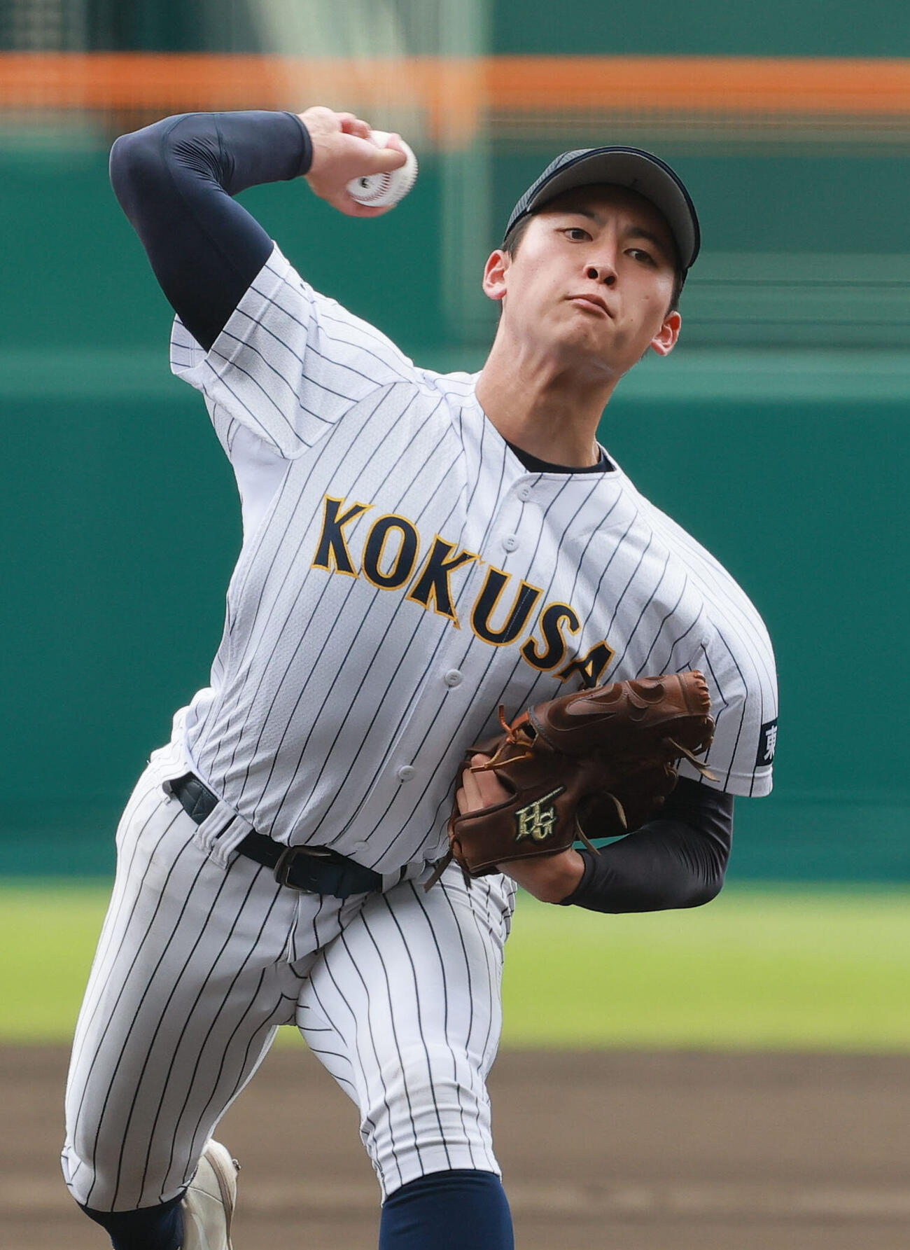 有明対東日本国際大昌平　力投する東日本国際大昌平先発の照沼佑崇（撮影・上山淳一）