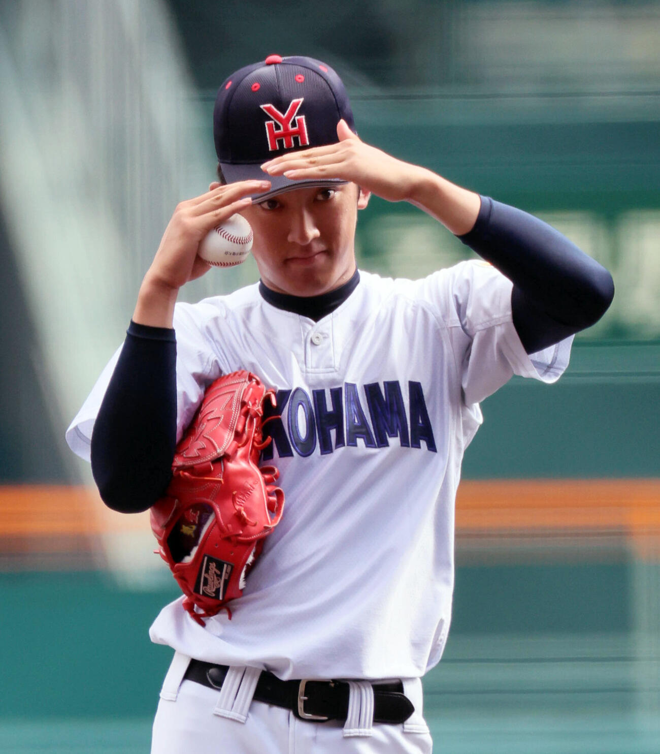 横浜対花巻東　OKサインを出す横浜先発の織田翔希（撮影・宮崎幸一）