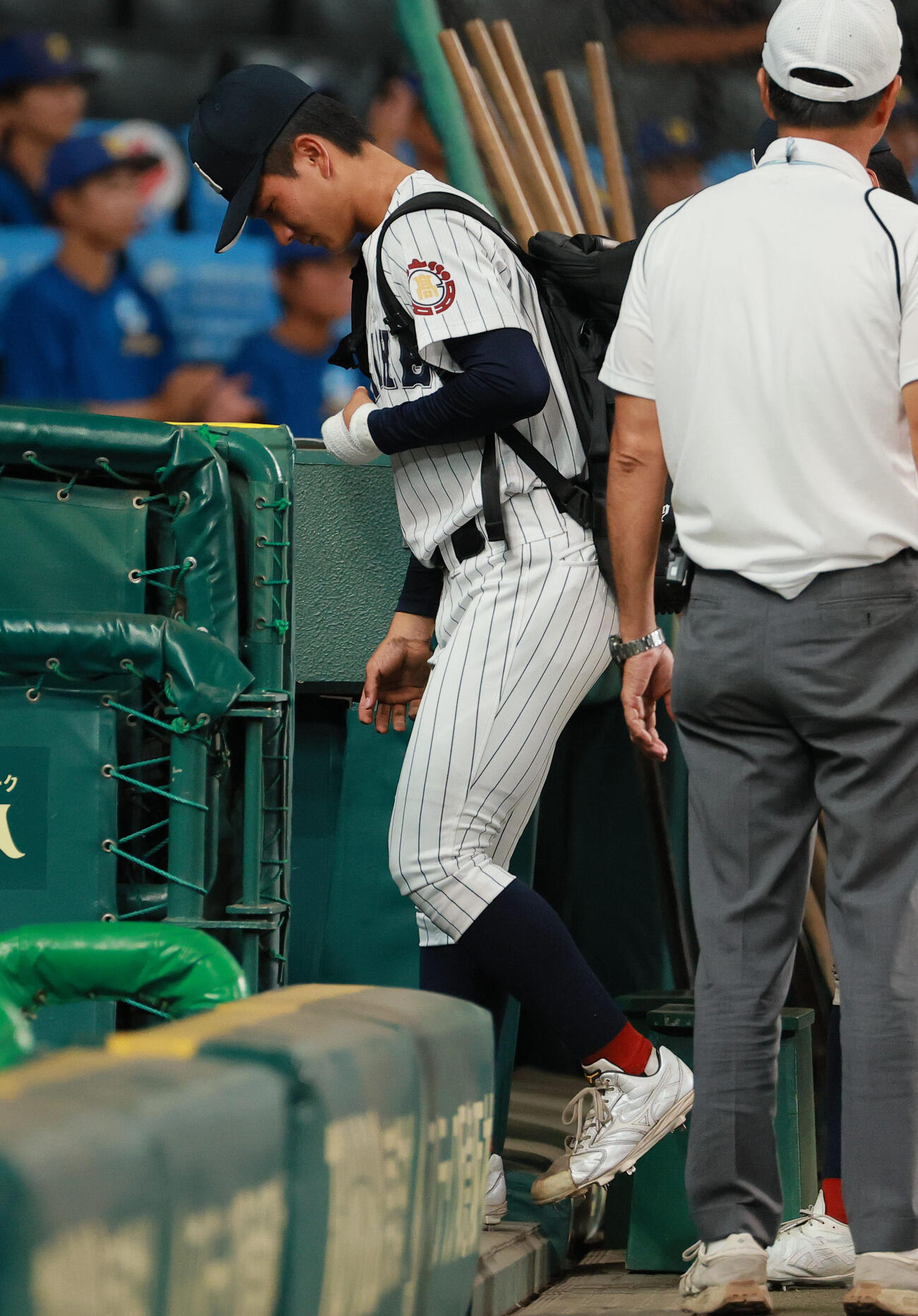 有明対健大高崎　健大高崎に敗れ、甲子園を去る工修哉（撮影・上山淳一）