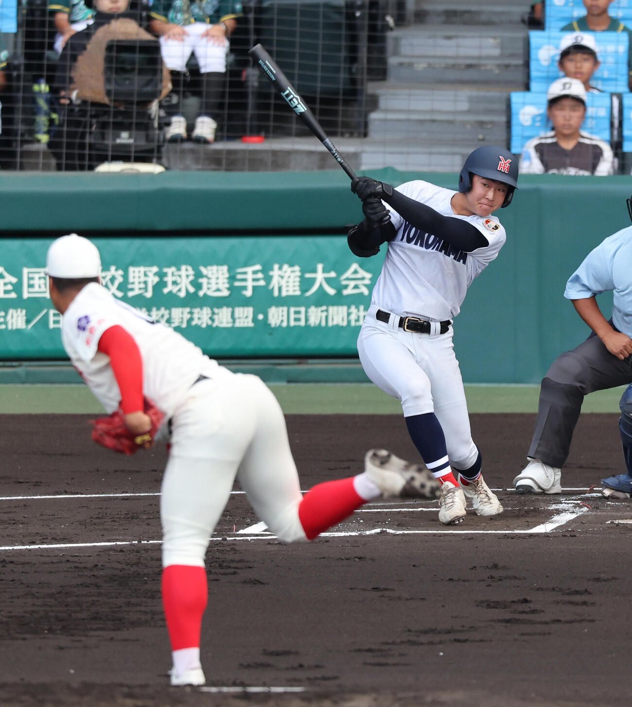 智弁和歌山対横浜　1回表横浜1死、田島陽翔はチーム初安打を放つ（撮影・西尾就之）