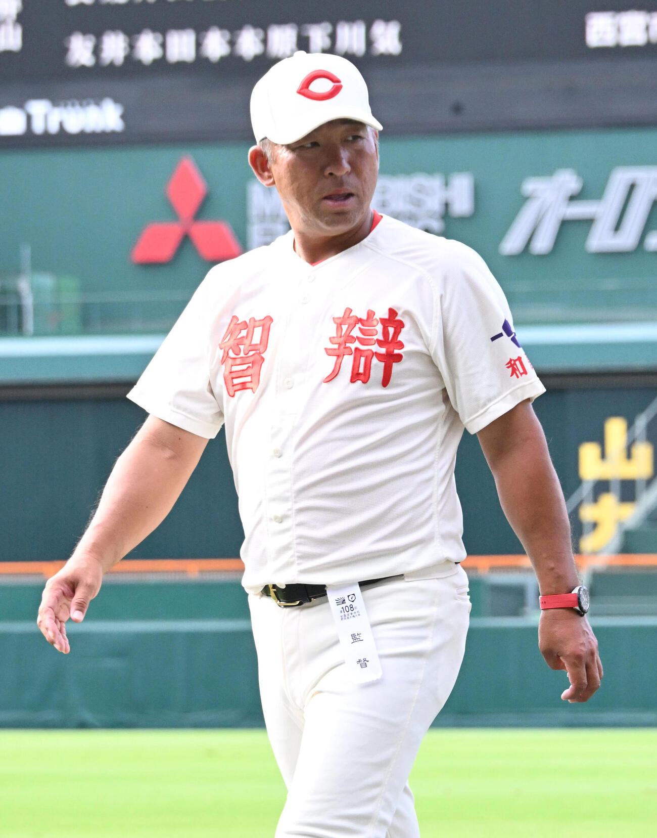 横浜対智弁和歌山　横浜戦に挑む智弁和歌山の中谷仁監督（撮影・石井愛子）