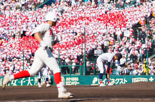 【甲子園】智弁和歌山が横浜倒し５年ぶりの決勝進出　楠本龍生が織田から勝ち越し３ラン　