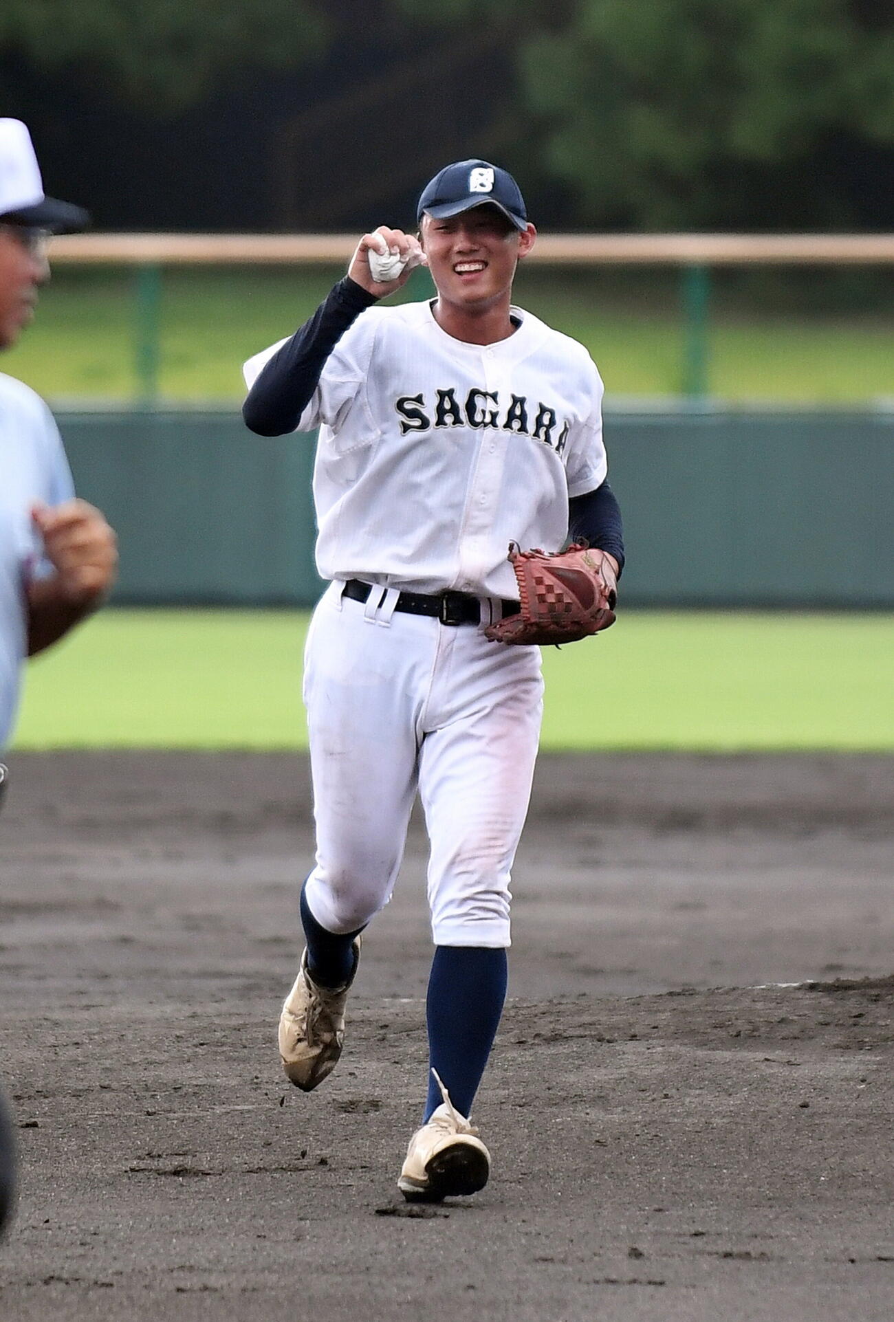相良対城南静岡　予選突破に笑顔を見せる相良・岡村