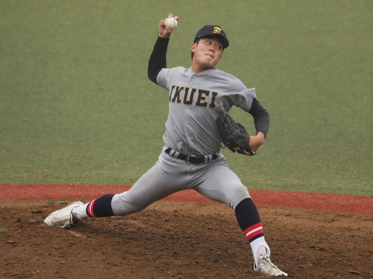 東北対仙台育英　先発し好投した仙台育英・福井勇翔投手（撮影・高橋香奈）