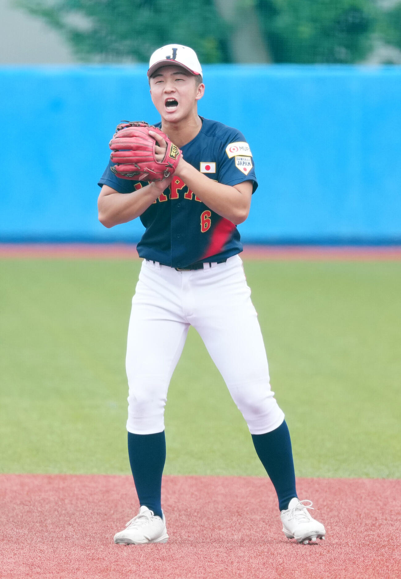 立大との練習試合で二塁手として出場する高校日本代表の池田聖摩（撮影・江口和貴）