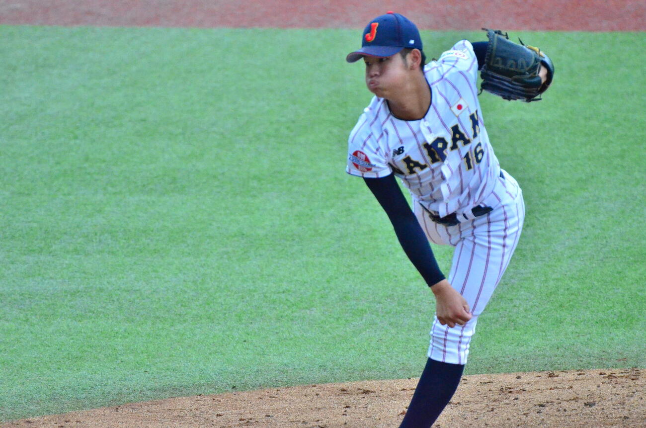 2番手で登板した鈴木（撮影・平山連）