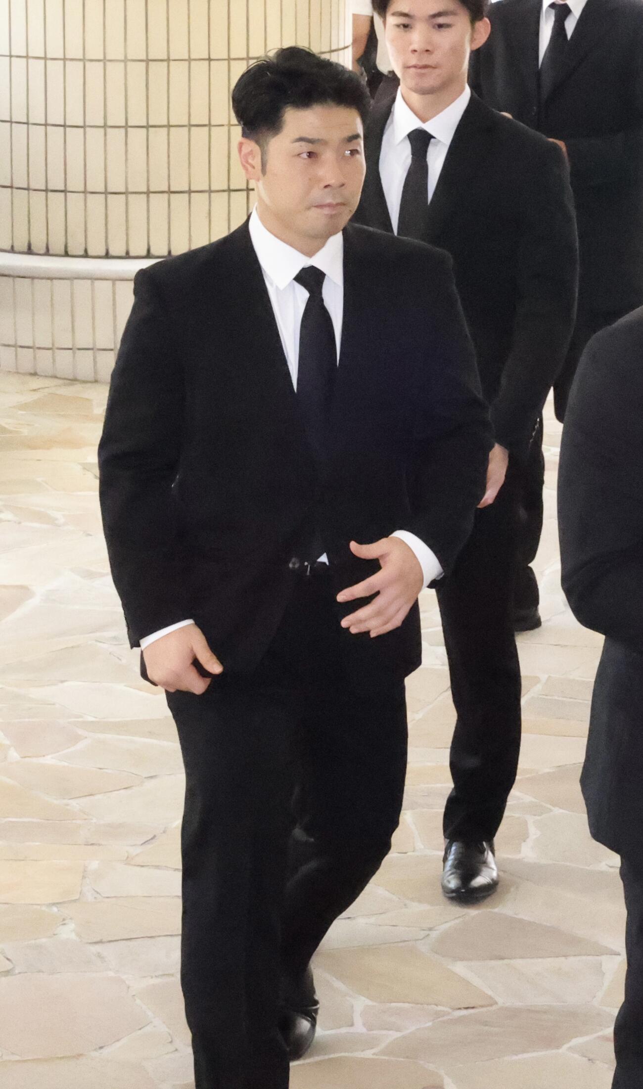 横浜の渡辺元智元監督のお別れの会に出席したソフトバンク近藤健介)(撮影・浅見桂子)