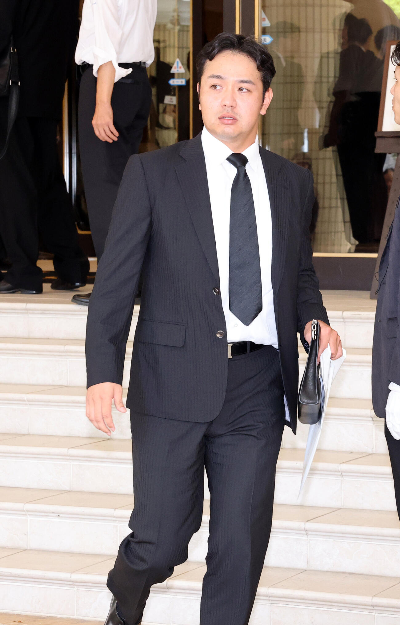 横浜・渡辺元智元監督のお別れの会に出席した巨人石川達也（撮影・浅見桂子）