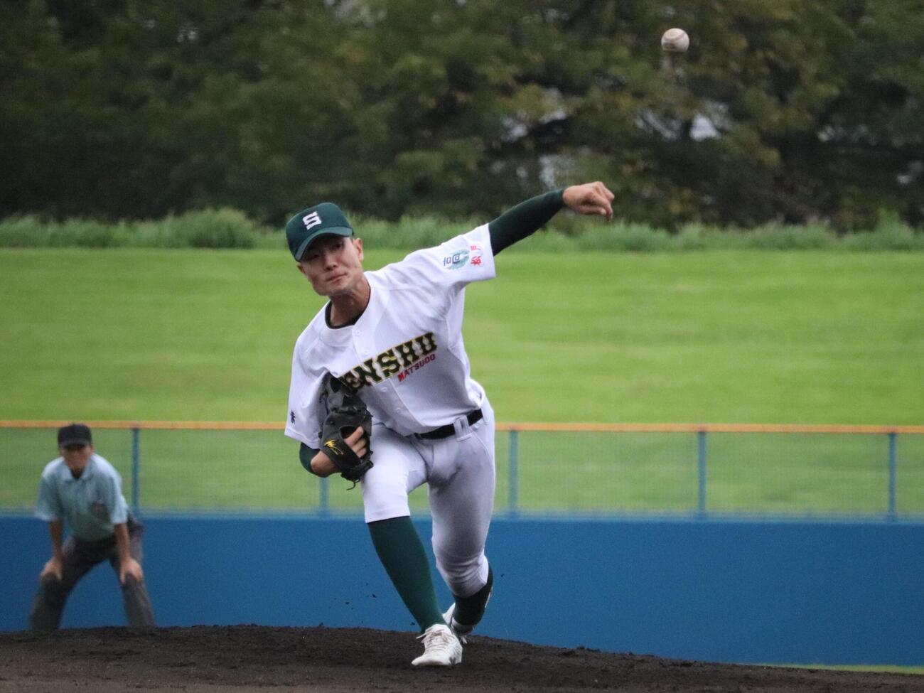 専大松戸対木更津総合　専大松戸、先発の鈴木艶ノ介
