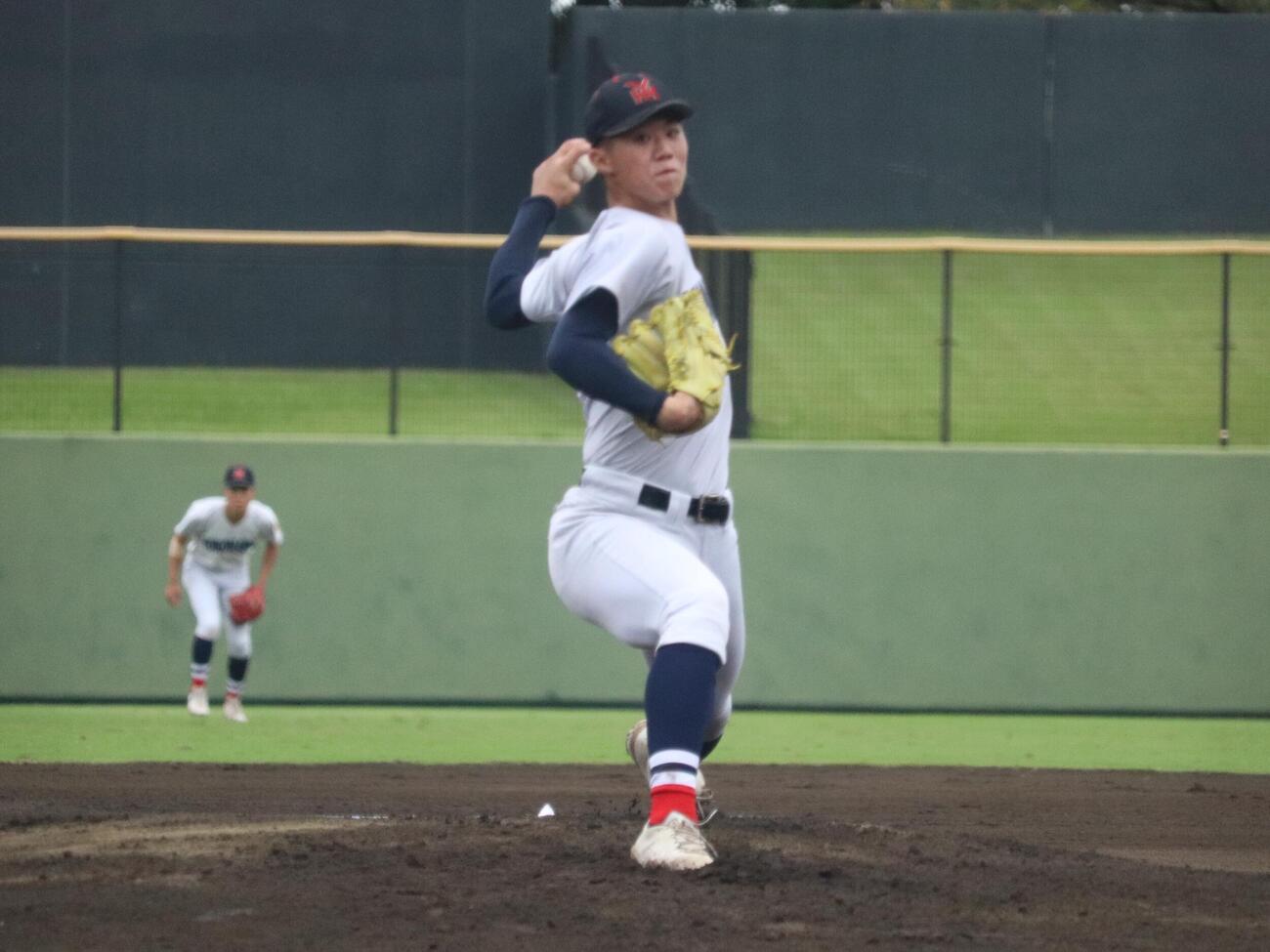 武相対横浜　横浜、先発の小林鉄三郎（撮影・保坂淑子）