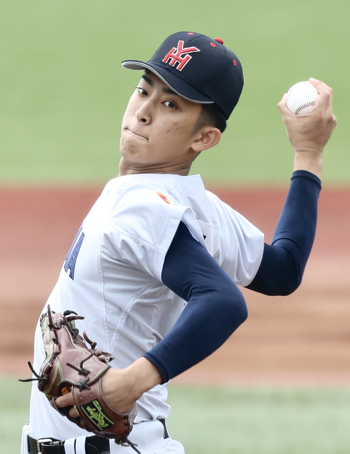 横浜対智弁和歌山　先発登板で力投する横浜・織田翔希（撮影・河田真司）