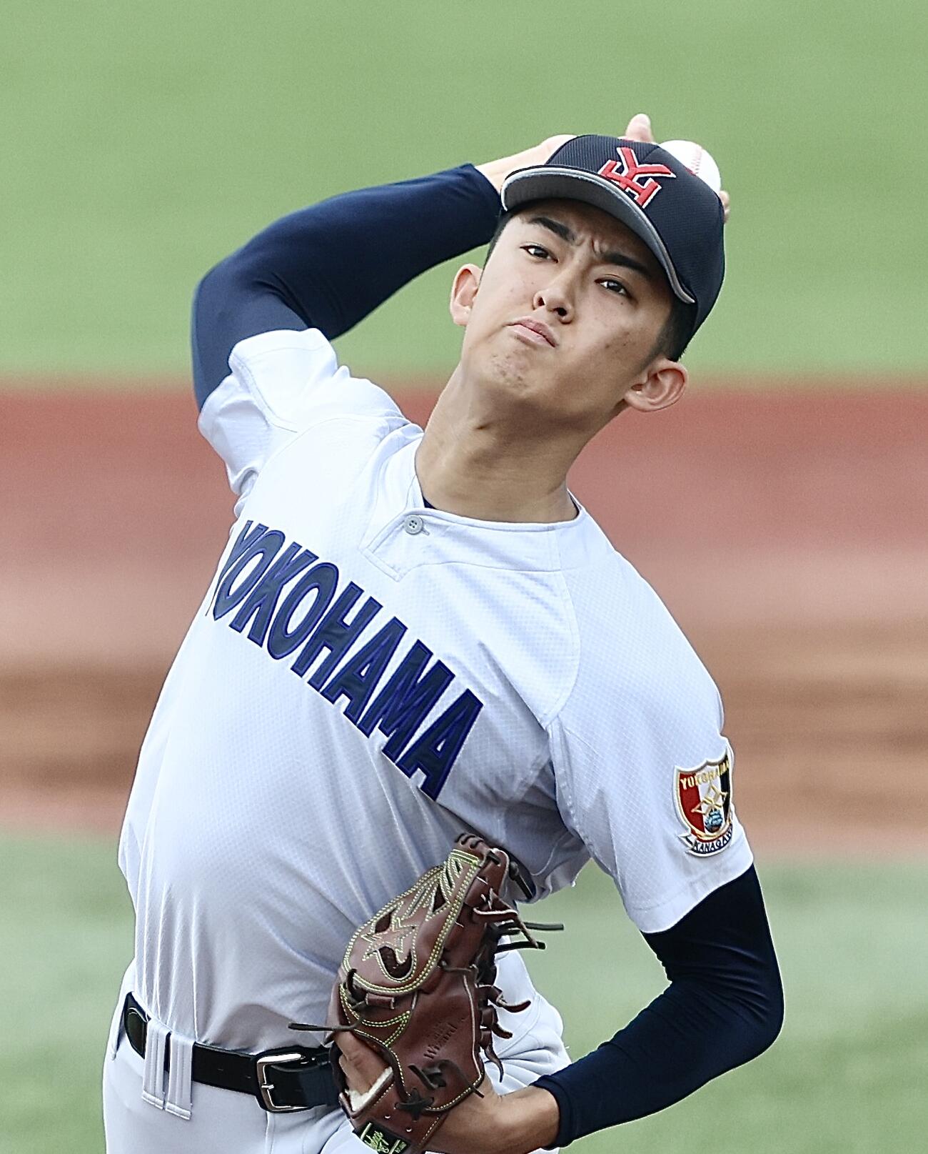 横浜対智弁和歌山　先発登板で力投する横浜・織田翔希（撮影・河田真司）