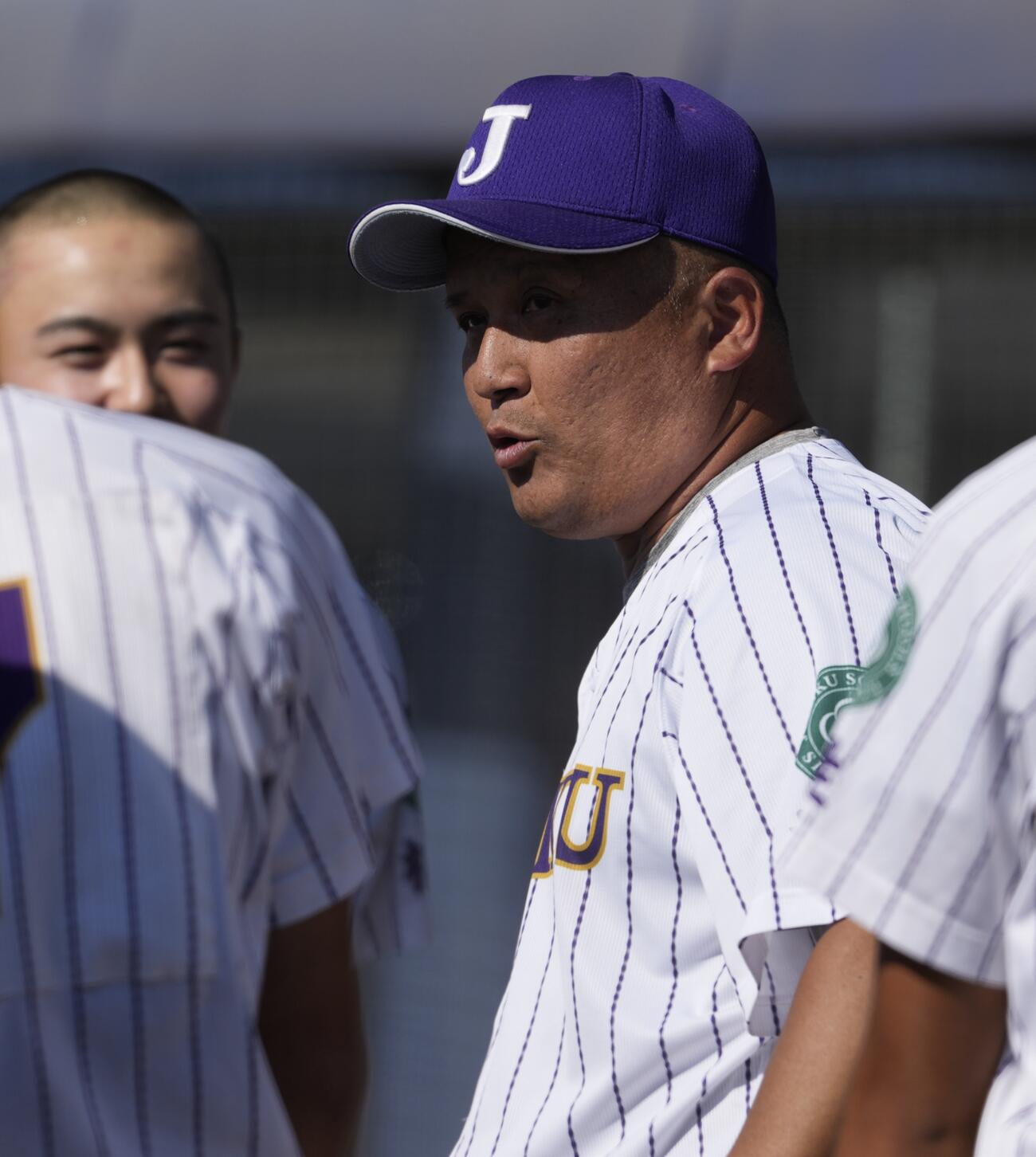 作新学院対樹徳　指揮を執る樹徳・井達誠監督（撮影・小島史椰）