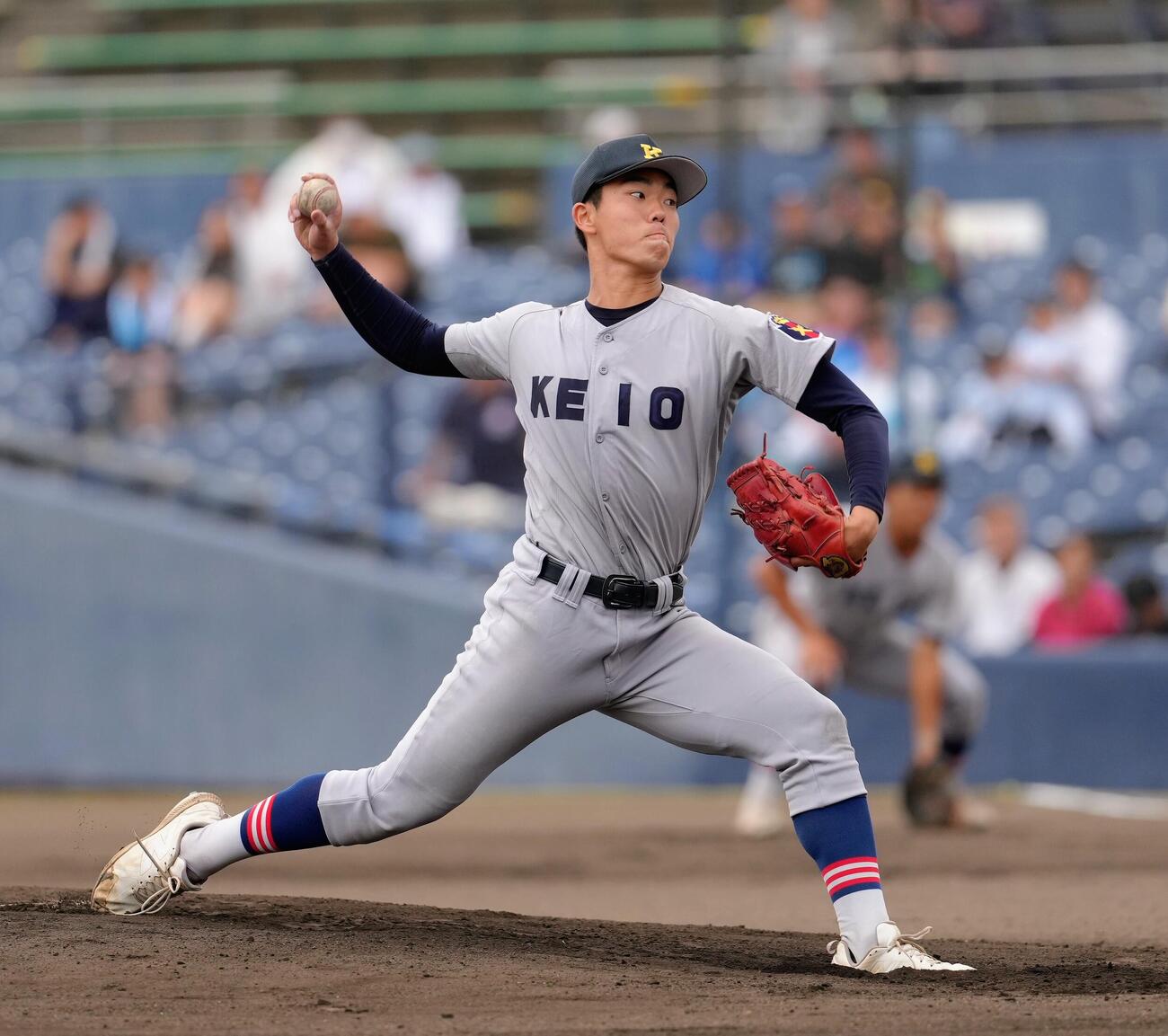 山梨学院対慶応　慶応先発の湯本琢心（撮影・足立雅史）