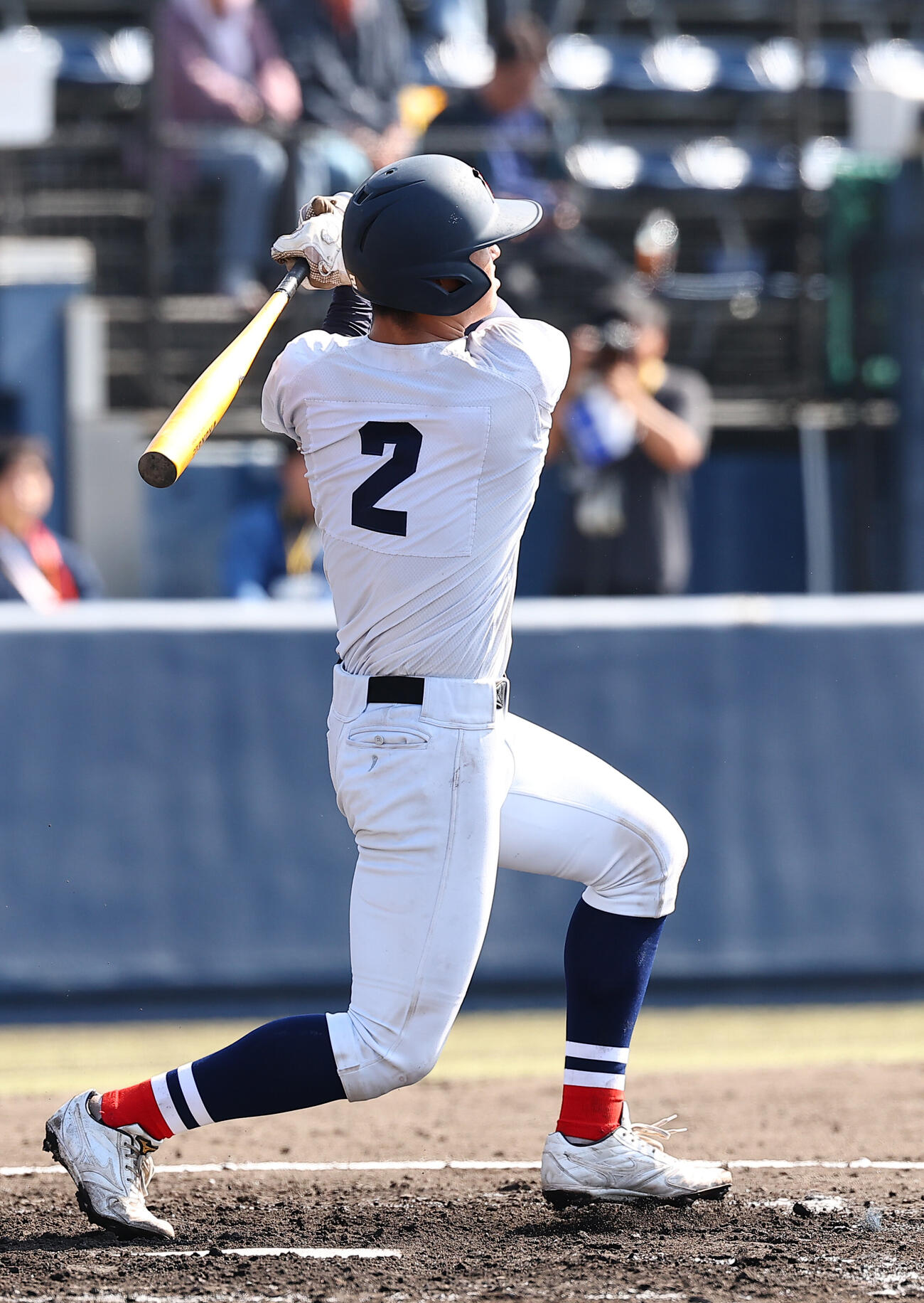 健大高崎対横浜　5回裏横浜2死一、二塁、3点本塁打を放つ脇山魁音（撮影・野上伸悟）