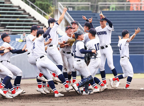【高校野球】横浜・村田監督「今のままじゃ恥ずかしい思いするぞ」関東大会Ｖも守備でミス目立つ
