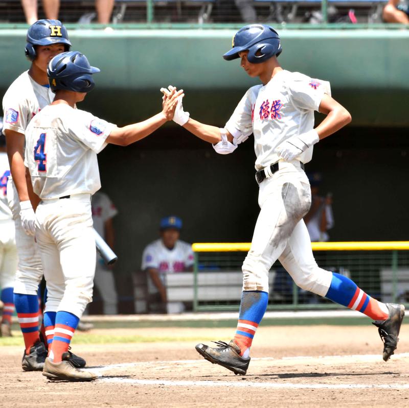 花咲徳栄3連覇へ好発進、西川愛也勝ち越し弾／埼玉 - 高校野球 : 日刊スポーツ