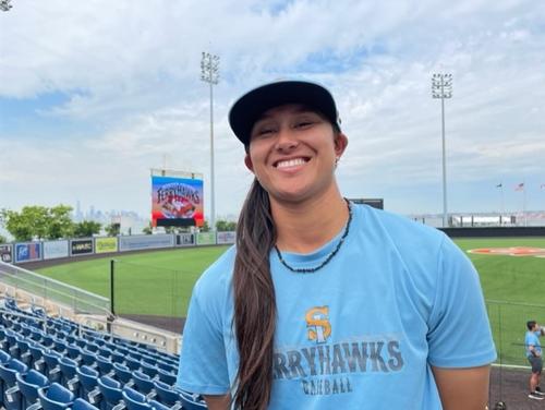 米独立リーグで史上初の女性選手となったケルシー・ウィットモア（撮影・福島良一）