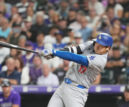 27日ロッキーズ戦で54号を放ったドジャース大谷翔平