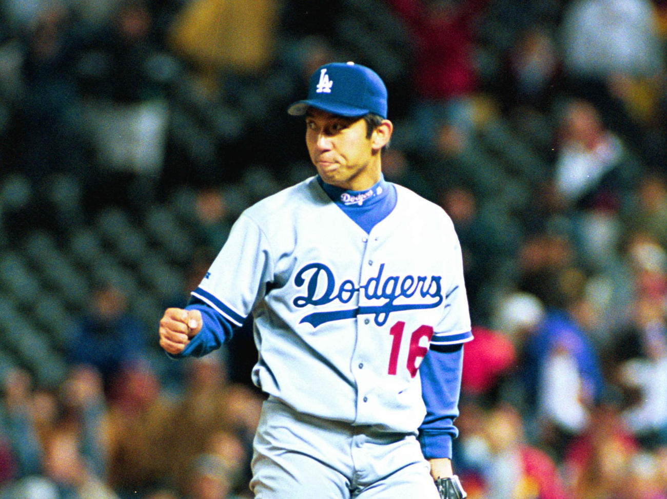 96年9月17日ロッキーズ戦で　ノーヒットノーランを達成した野茂英雄はマウンド上で小さくガッツポーズ