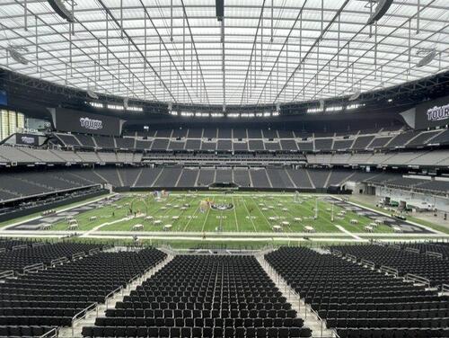 大リーグ研究家・福島良一さんが視察したNFLレイダースの本拠地アレジアントスタジアム（福島良一さん提供）