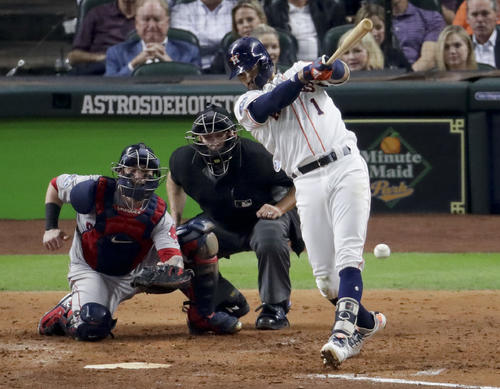 5回、アストロズはコレアの適時打で5－4と勝ち越し（AP）