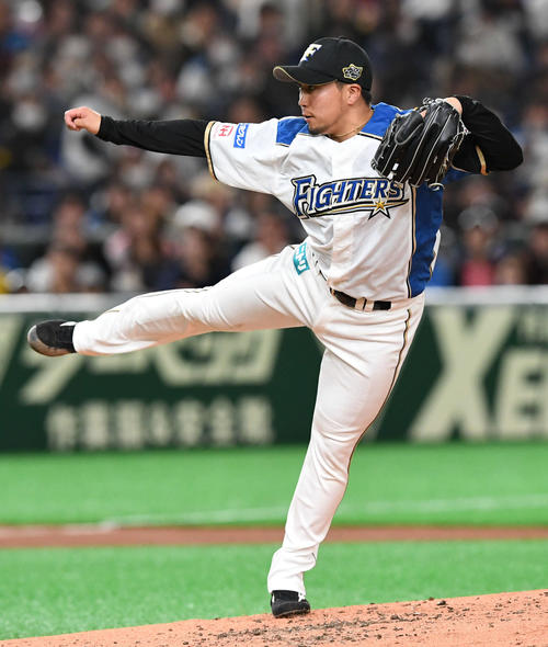 日本ハム対アスレチックス 日本ハム2番手で登板した井口(撮影・山崎安昭)