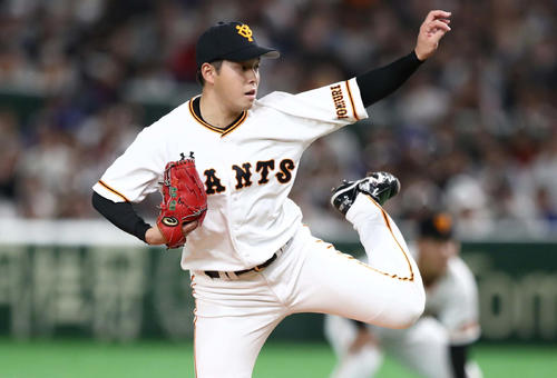 巨人対マリナーズ 巨人先発の大江(撮影・黒川智章)
