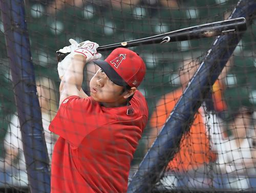 アストロズ対エンゼルス　試合前、フリー打撃をするエンゼルス大谷（撮影・菅敏）