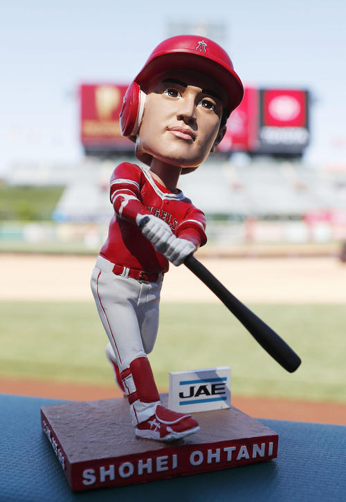 エンゼルス大谷の首振り人形（共同）