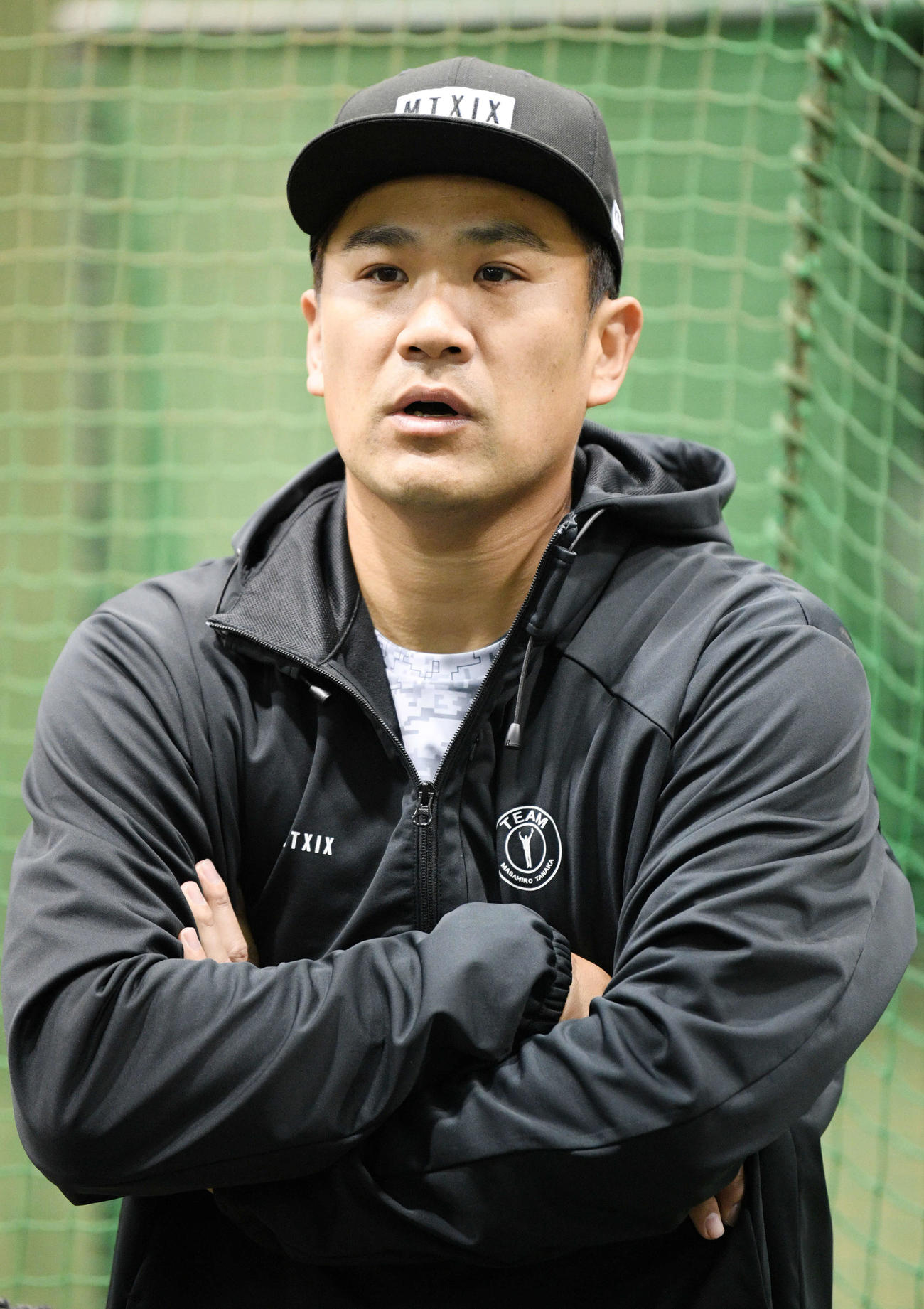 自主トレーニングを終え取材に応じるヤンキース田中（撮影・滝沢徹郎）