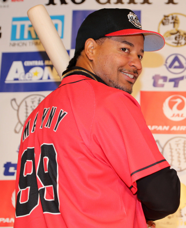 独立Ｌ高知入団時のマニー・ラミレス氏（17年3月撮影）