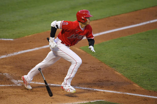 3回、一ゴロに倒れた大谷(AP)