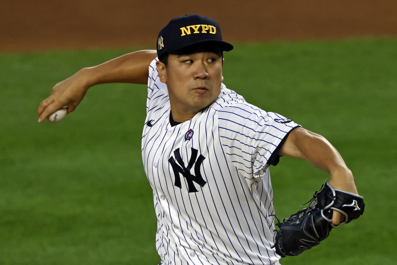 オリオールズ戦で力投するヤンキース田中（AP）