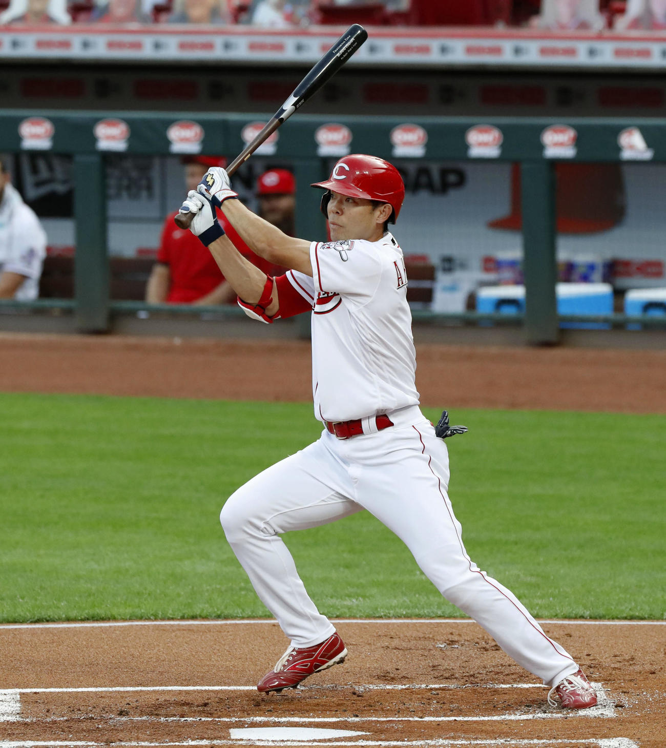 1回、中前打を放つレッズ秋山（共同）