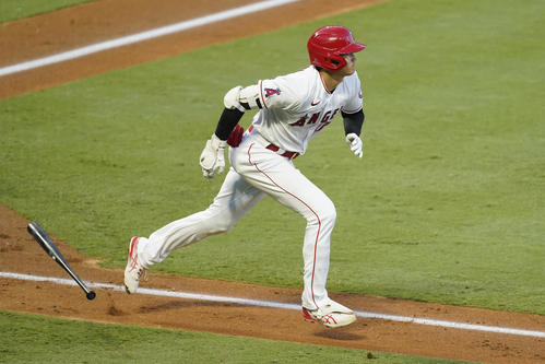 2回、6号ソロを放った大谷（AP）