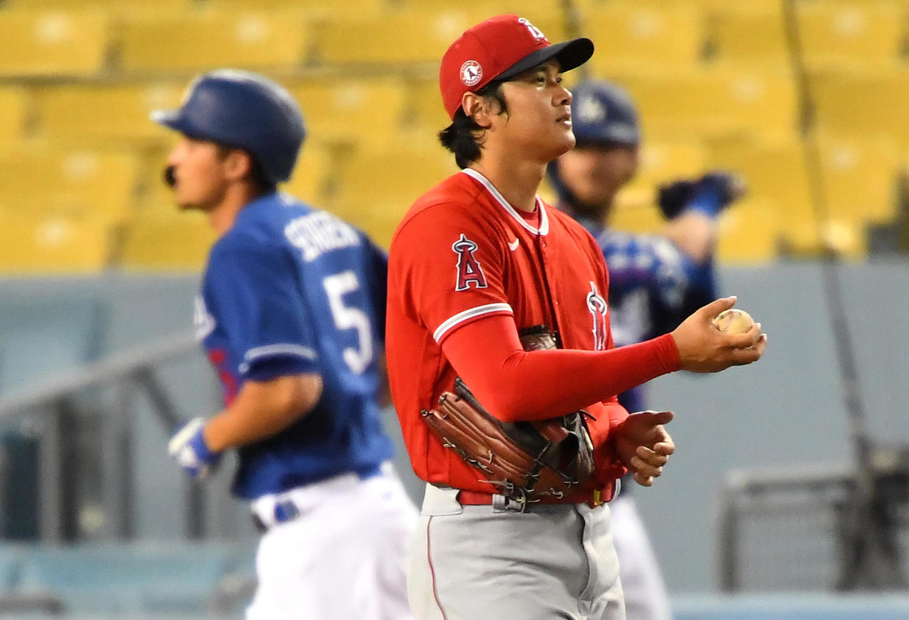 2回、シーガーにソロ本塁打を浴びた大谷（USA TODAY＝ロイター）