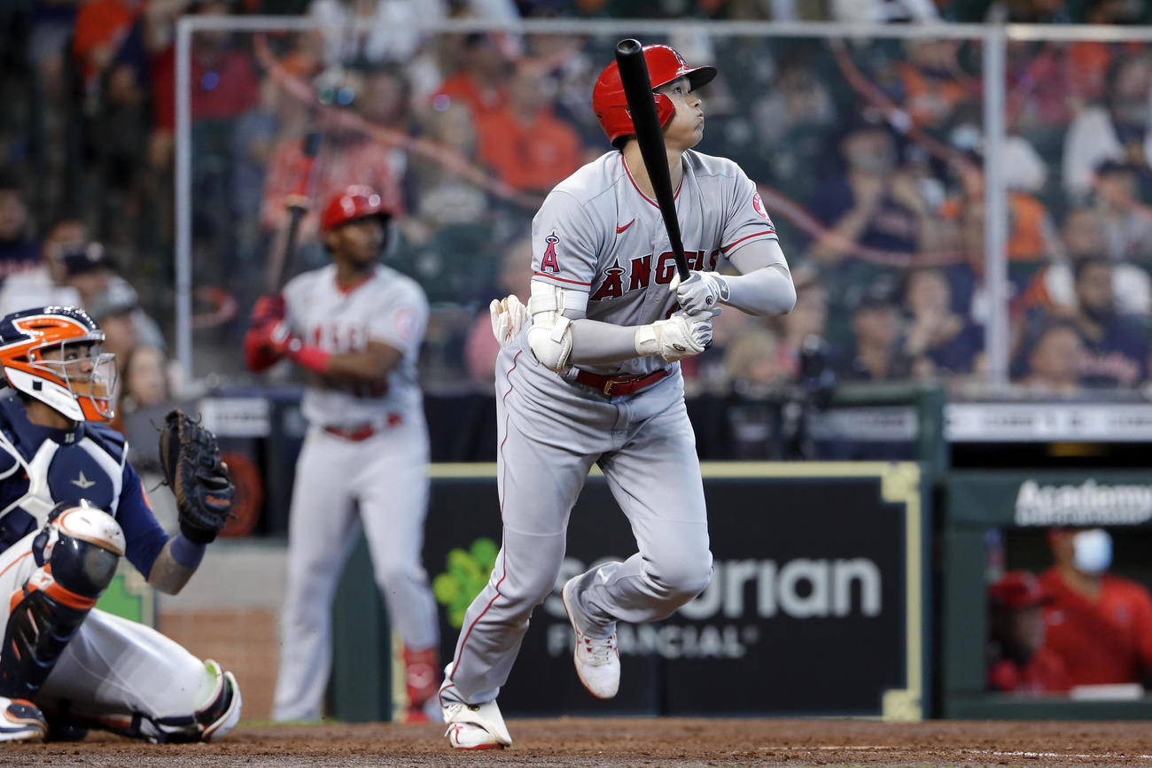8回に豪快な2試合連続本塁打を放った大谷翔平（AP）