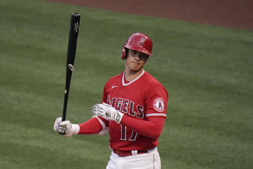 1回、三振に倒れた大谷(AP)