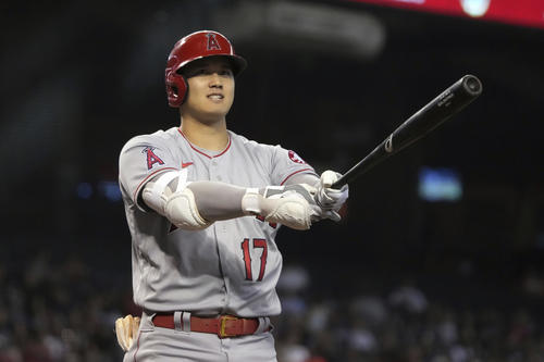 8回、代打で登場した大谷（AP）