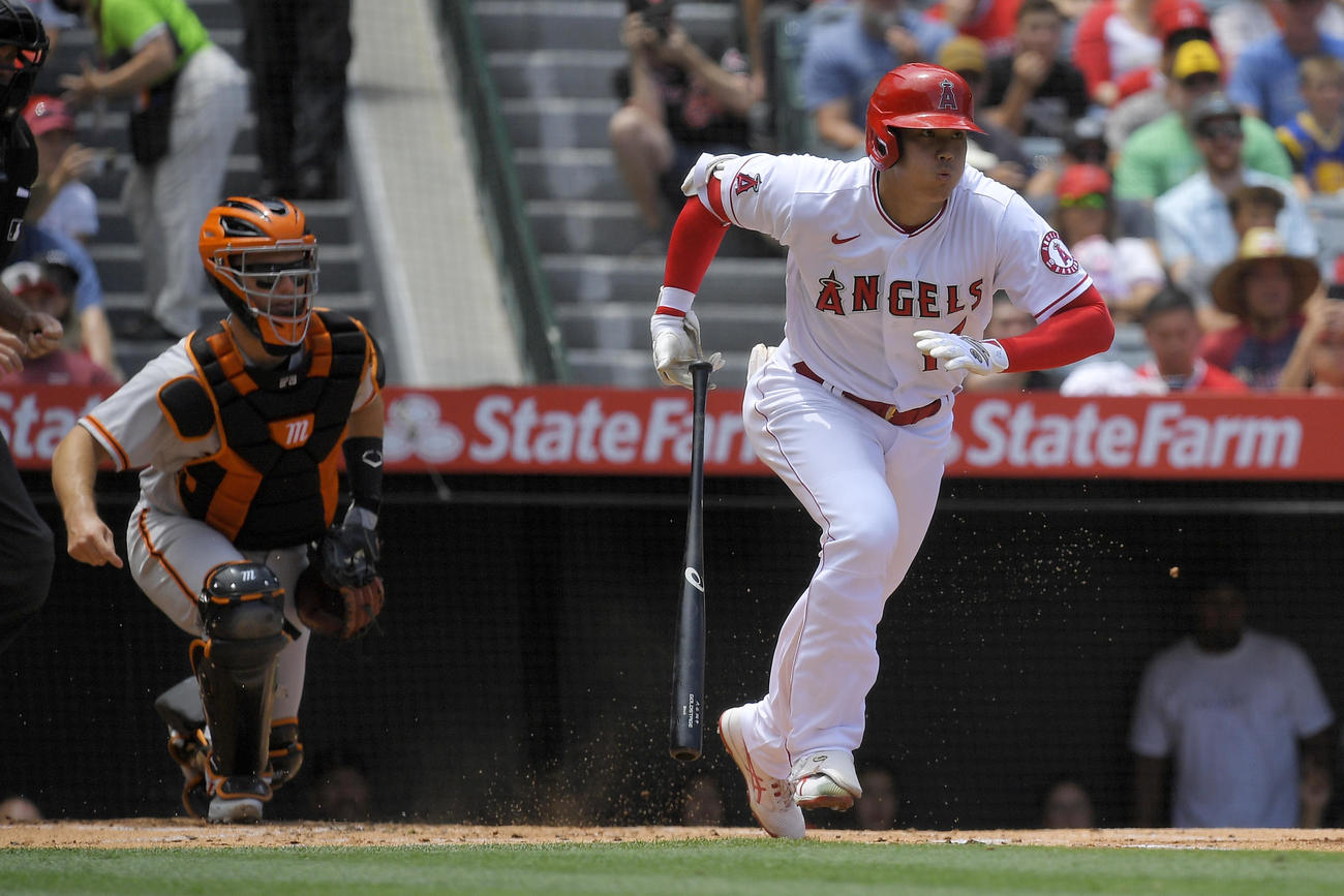 1回、一ゴロに倒れた大谷（AP）