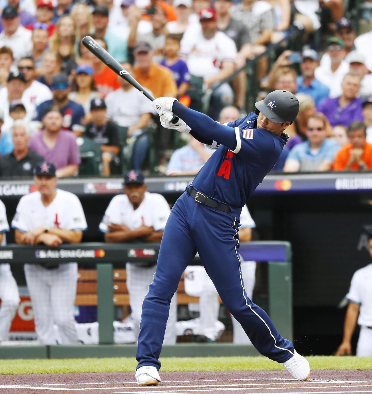 オールスター戦の1回、二ゴロに倒れるエンゼルス・大谷＝13日、デンバー（共同）