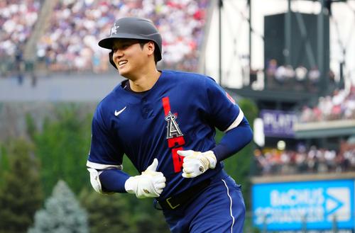 1回、二ゴロに倒れた大谷（ロイター）