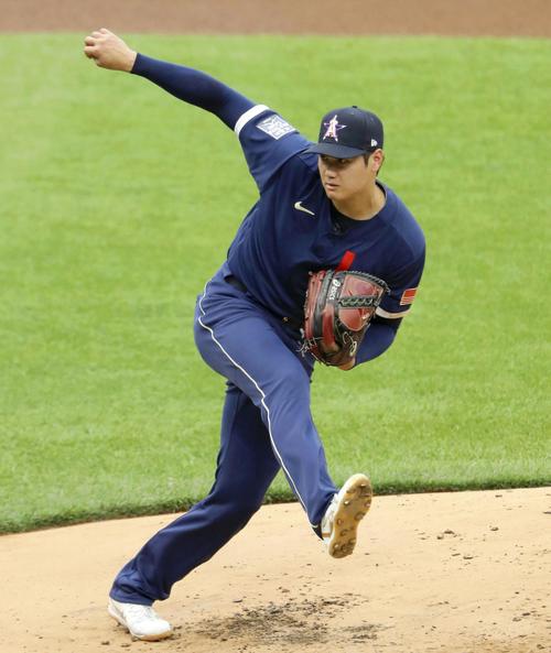 オールスター戦の1回、先発したエンゼルス・大谷＝13日、デンバー（共同）
