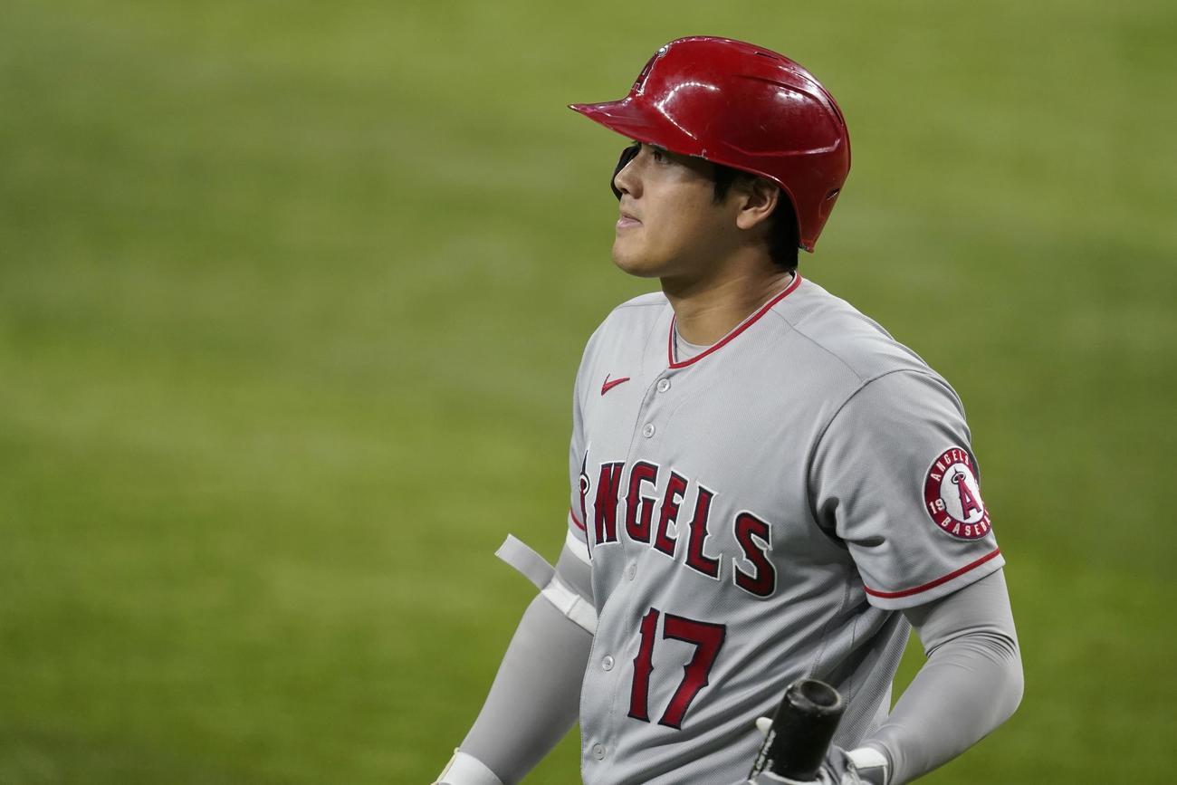 3回、三振倒れた大谷（AP）