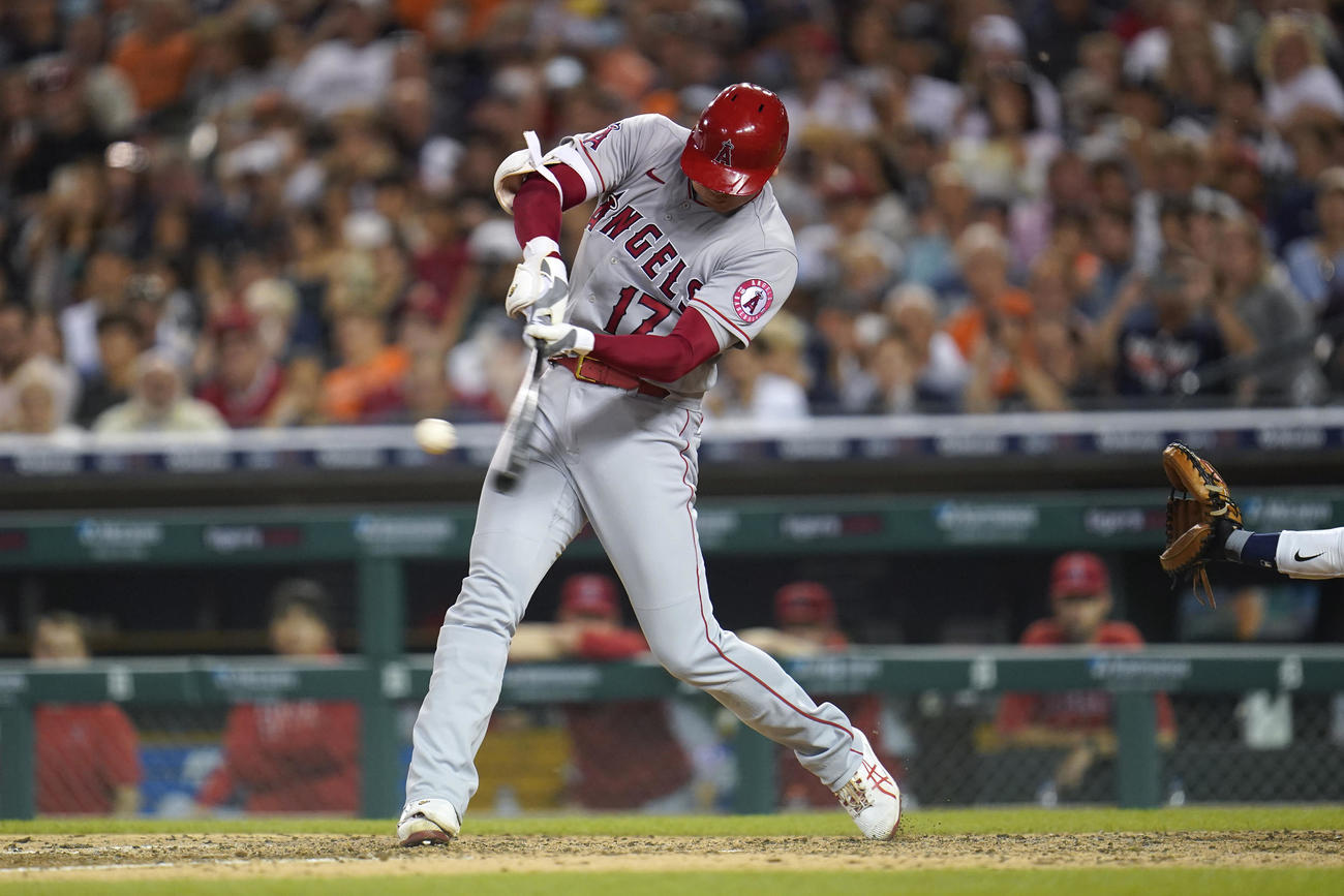 40号を放つ大谷（AP）